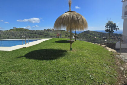 bc1eba6aa7041b53165a9d1670fee97d - 25