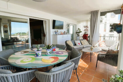 bc1eba6aa7041b53165a9d1670fee97d - 5