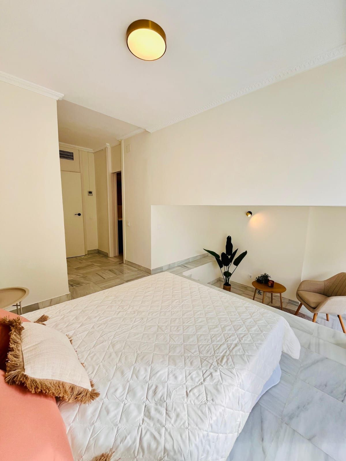 bc9bc5ac785a336b26929b8c3f59e1d1 - 37