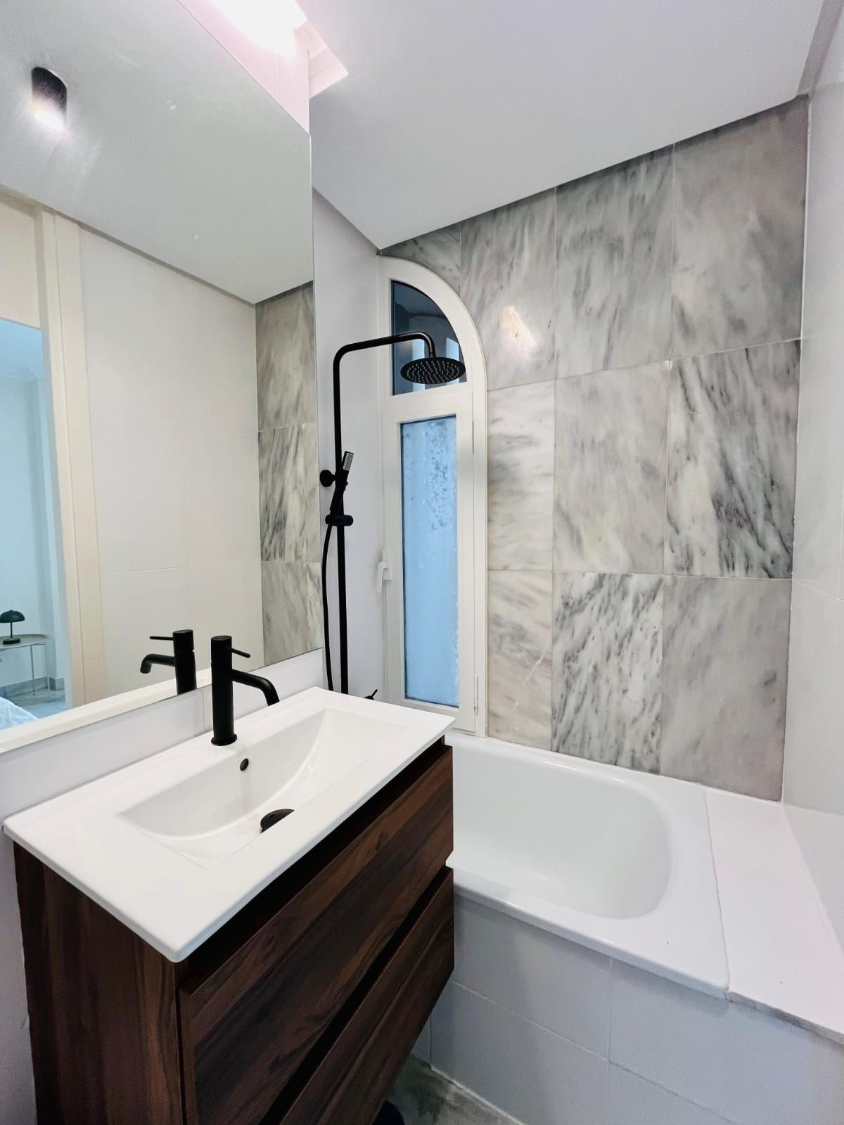 bc9bc5ac785a336b26929b8c3f59e1d1 - 38