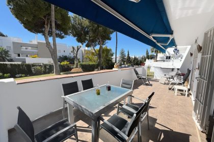 bcaa1bf2e50143c283cd4654bd6ab3c8 - 1