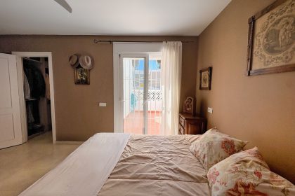 bcaa1bf2e50143c283cd4654bd6ab3c8 - 11