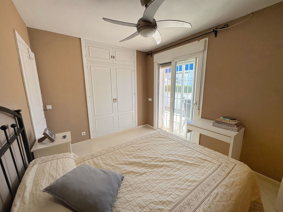 bcaa1bf2e50143c283cd4654bd6ab3c8 - 19