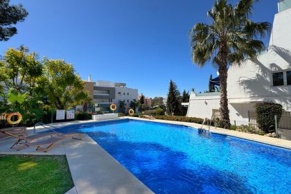 bcaa1bf2e50143c283cd4654bd6ab3c8 - 2