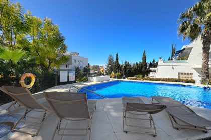 bcaa1bf2e50143c283cd4654bd6ab3c8 - 23