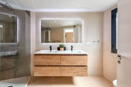 bd11e8a2df67dc0c69b7e8e60477f910 - 25