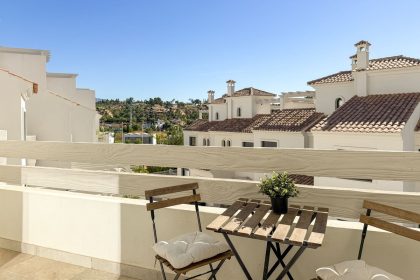 bd11e8a2df67dc0c69b7e8e60477f910 - 27