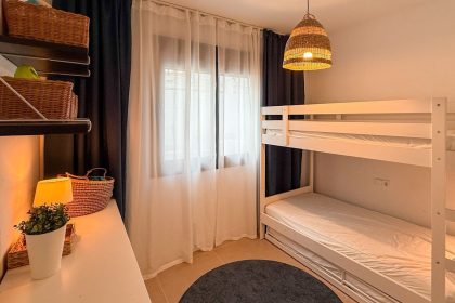 bd11e8a2df67dc0c69b7e8e60477f910 - 35