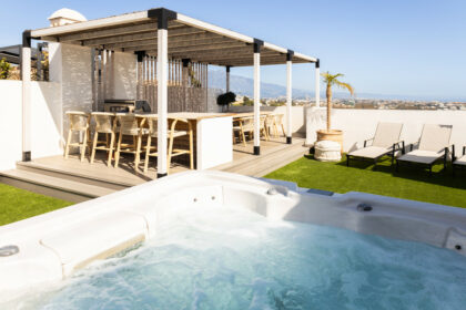 bd71d69ccb4762fe031fa876640d9d5f - 1