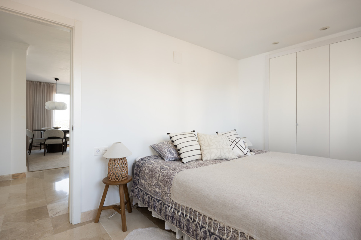 bd71d69ccb4762fe031fa876640d9d5f - 10