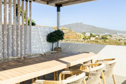 bd71d69ccb4762fe031fa876640d9d5f - 20