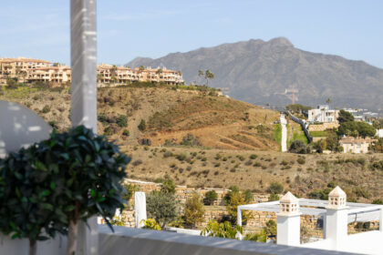 bd71d69ccb4762fe031fa876640d9d5f - 26