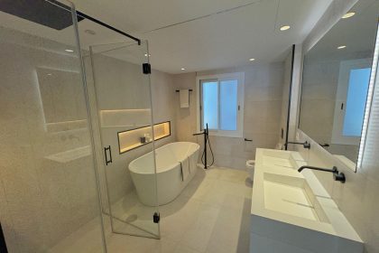 be0b72a90e0449b3cebadb1d081542fb - 10