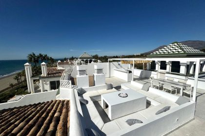 be0b72a90e0449b3cebadb1d081542fb - 2