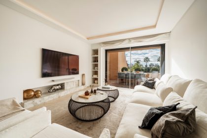 be775f3edf8ec6f6f32067d4cf0611dd - 1