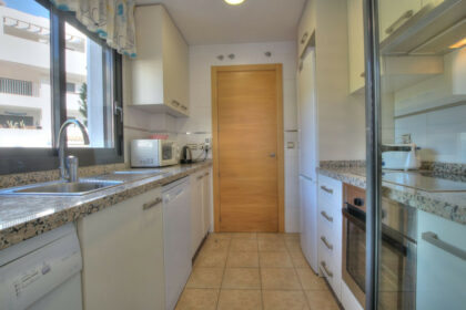 bf18cfe5617e77c05526655c45f7a5c7 - 9