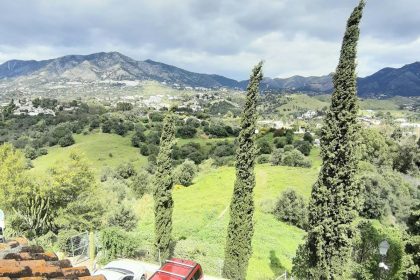 bf4b65fff547f9247c048afb6bd6e3a7 - 18