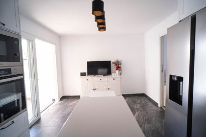 bfb79d6e371955d858ae72ee5e371d97 - 27