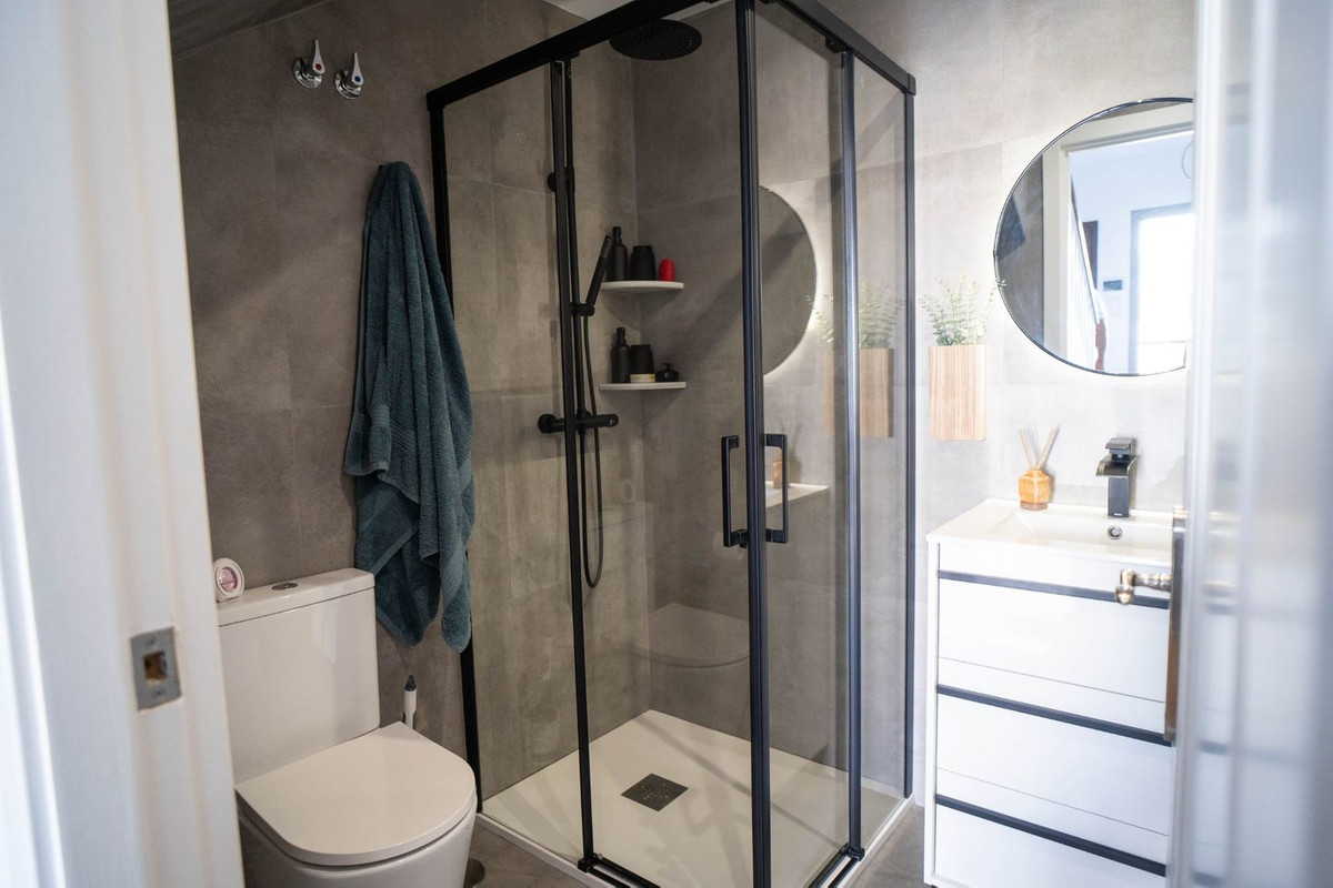 bfb79d6e371955d858ae72ee5e371d97 - 49