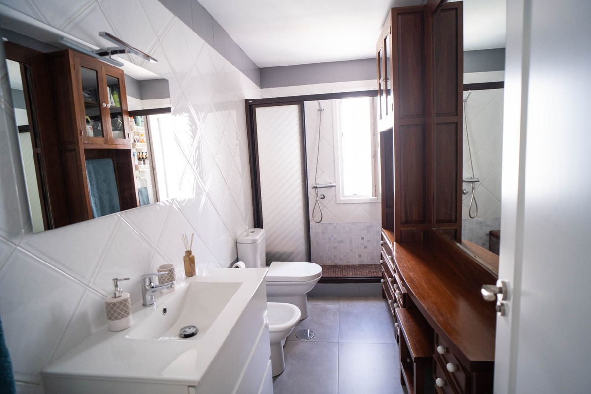 bfb79d6e371955d858ae72ee5e371d97 - 51