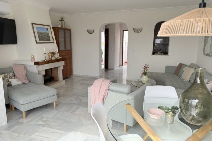 c040e7b58b7b559c8ec5be2a6b67fcc2 - 11