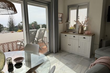 c040e7b58b7b559c8ec5be2a6b67fcc2 - 13