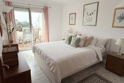 c040e7b58b7b559c8ec5be2a6b67fcc2 - 22