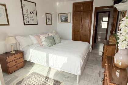 c040e7b58b7b559c8ec5be2a6b67fcc2 - 24