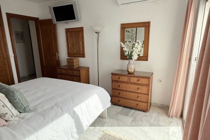 c040e7b58b7b559c8ec5be2a6b67fcc2 - 25