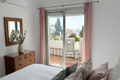 c040e7b58b7b559c8ec5be2a6b67fcc2 - 26