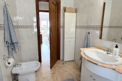 c040e7b58b7b559c8ec5be2a6b67fcc2 - 28