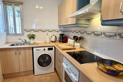 c040e7b58b7b559c8ec5be2a6b67fcc2 - 6