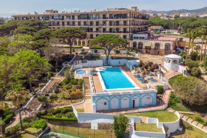 c0ad11492359da5a25c5b4c6f2bb4615 - 4