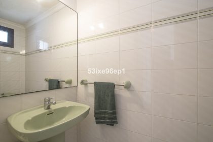 c0cbf9a9647958c2a644c91a141f0f4d - 14