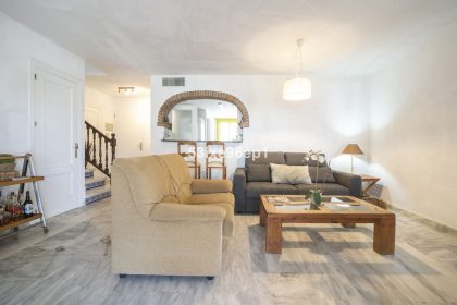 c0cbf9a9647958c2a644c91a141f0f4d - 4