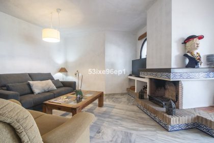 c0cbf9a9647958c2a644c91a141f0f4d - 8