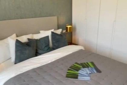 c11301b544518764e73e83e8a3746350 - 19