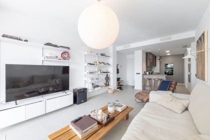 c119eb0209ef8d40c035b04eb9b9f5be - 16