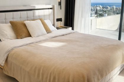 c1b03055e85ef9ebcc2e34f6b87974b5 - 11