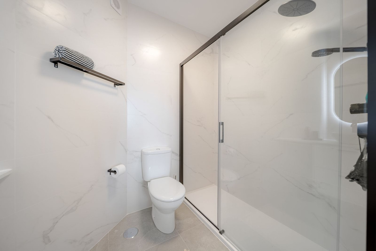 c1f628c1221814fc509303d453ed81c2 - 16