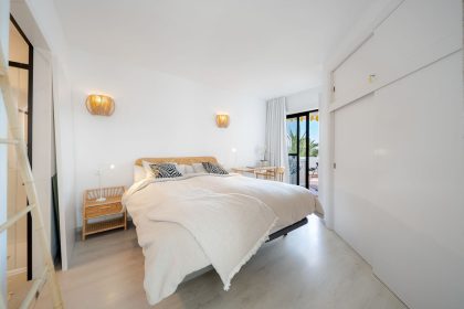 c1f628c1221814fc509303d453ed81c2 - 17