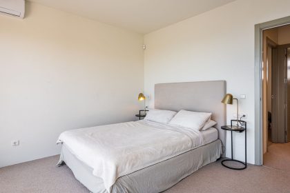 c2416cc6705307105d4e50c98346c6b6 - 11