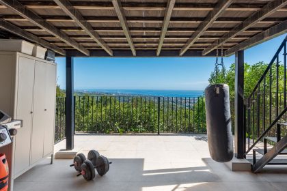 c2416cc6705307105d4e50c98346c6b6 - 21