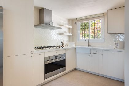 c2416cc6705307105d4e50c98346c6b6 - 7