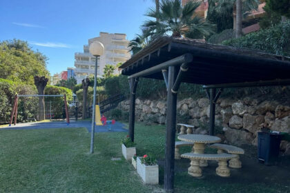 c2988383026bad8eea59cf5c7376200e - 22