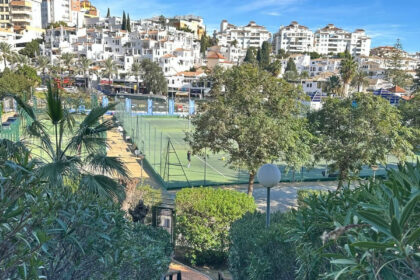 c2988383026bad8eea59cf5c7376200e - 25