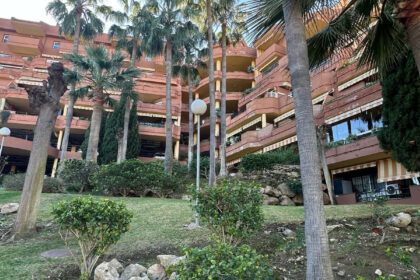 c2988383026bad8eea59cf5c7376200e - 28