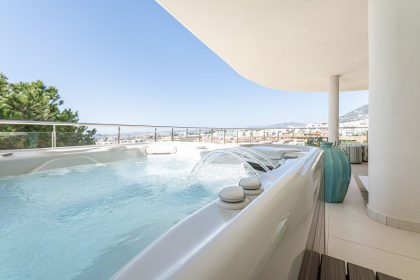 c3543116fb3e03cf937e89daa8413390 - 12