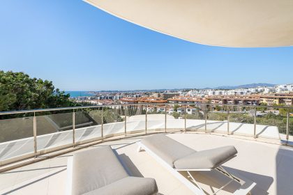 c3543116fb3e03cf937e89daa8413390 - 18