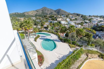 c3543116fb3e03cf937e89daa8413390 - 60